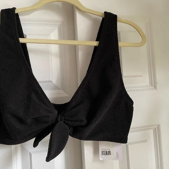 🆕 NWT & Other Stories Crepe Knot Bikini Top - Black - Picture 5 of 8
